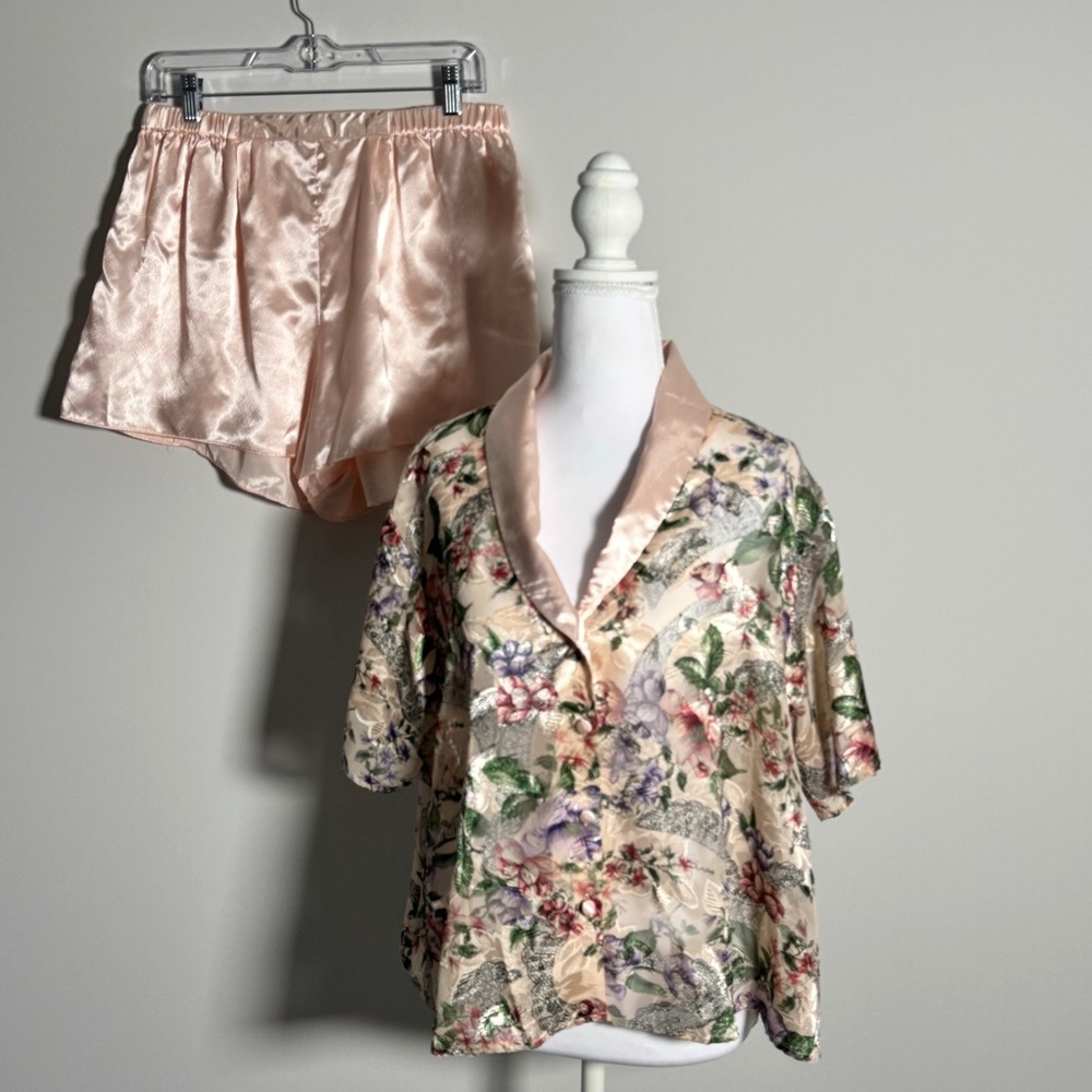 Victoria's Secret Peach‎ Floral Pajama Shorts Set L Satin Sleepwear Vintage